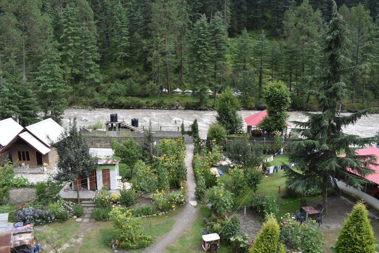 White House Kasol Hotel Esterno foto
